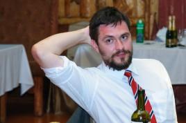 Дмитрий Ларин